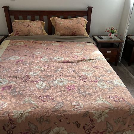 Guest Suite - Cosy Place In The Wattle Downs Auckland Bagian luar foto